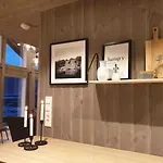 Magic Views And Walking Distance To Beaches Feriehus Leknes