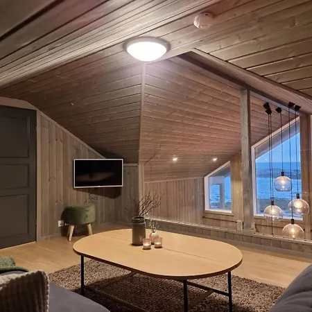 Magic Views And Walking Distance To Beaches *